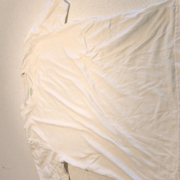 Urban Outfitters T-Shirt - Picture 1 of 2